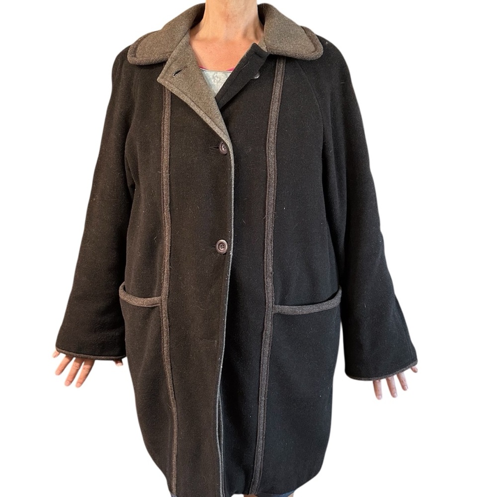 Long Woolen pea coat size 15/16. Wool